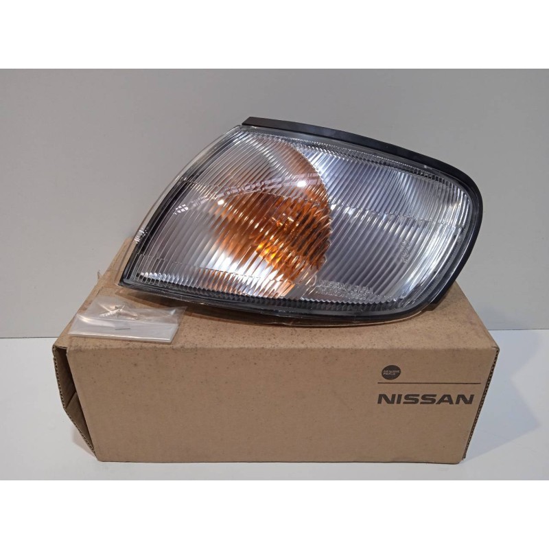 Recambio de piloto delantero izquierdo para nissan almera (n15) referencia OEM IAM 261351N025  