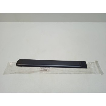Recambio de moldura para nissan micra (k11) referencia OEM IAM 828714F900  