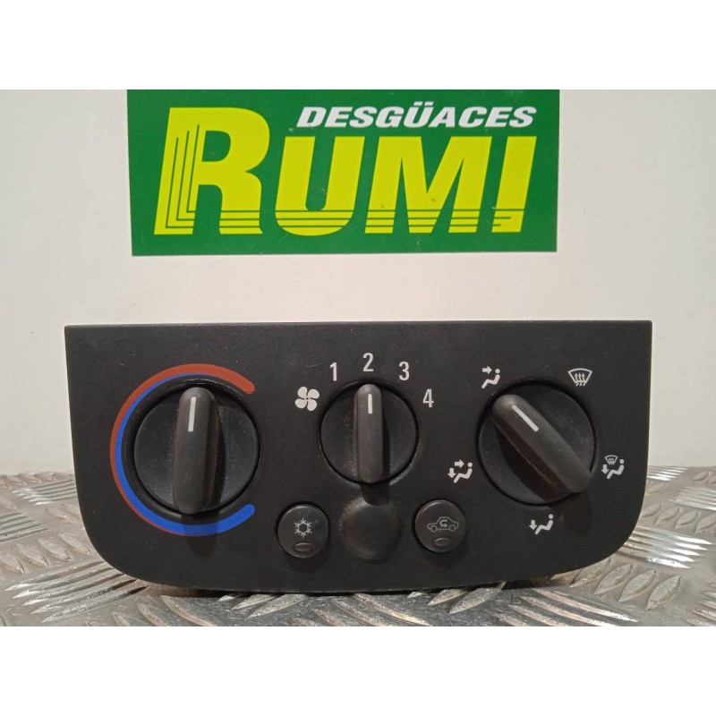 Recambio de mando calefaccion / aire acondicionado para opel combo (corsa c) familiar referencia OEM IAM   