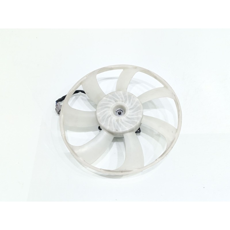 Recambio de electroventilador para toyota auris active referencia OEM IAM 1636347040  