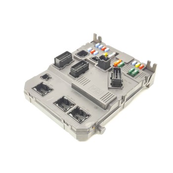 CAJA RELES / FUSIBLES 9657999780 