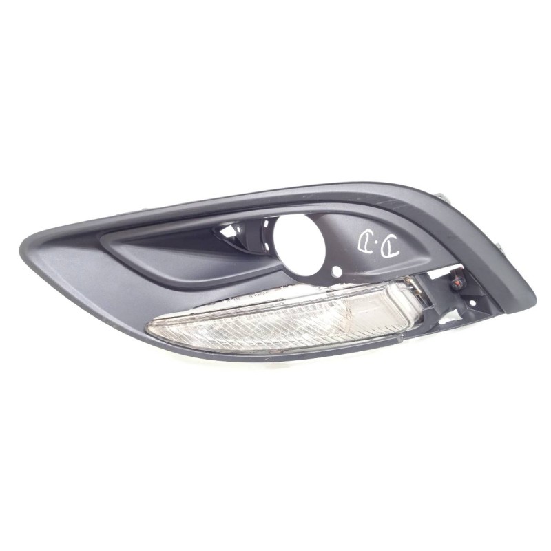 Recambio de rejilla paragolpes derecha para opel astra j sports tourer cosmo referencia OEM IAM 13440346  