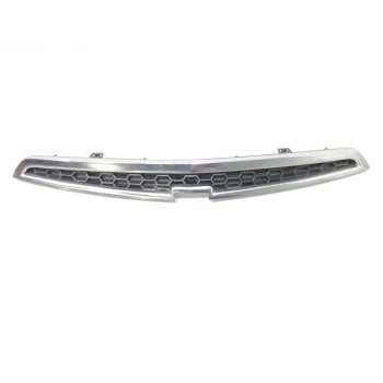 Recambio de rejilla delantera para chevrolet spark basis referencia OEM IAM 96686985  