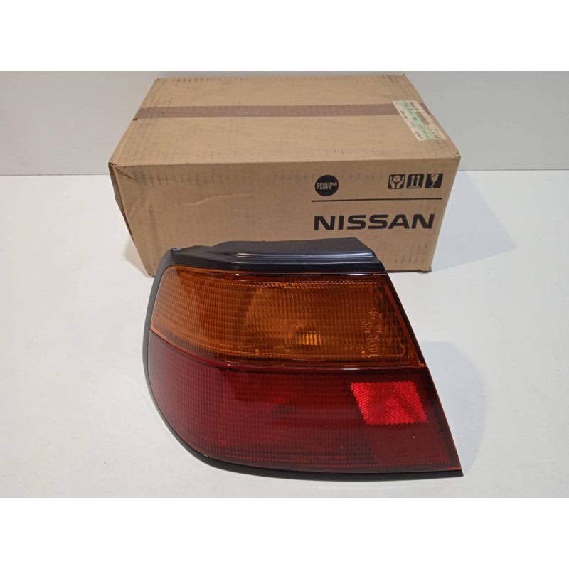 Recambio de piloto trasero izquierdo para nissan almera (n15) referencia OEM IAM 265590N028  