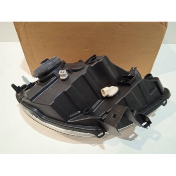 Recambio de faro izquierdo para nissan kubistar (x76) referencia OEM IAM 8200236590  