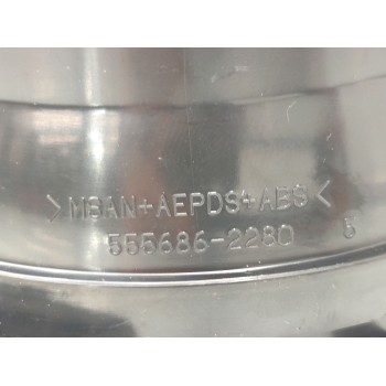 Recambio de rejilla aireadora para toyota auris active referencia OEM IAM 5556862280  