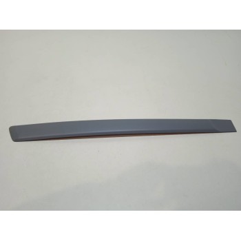Recambio de moldura para fiat croma (194) referencia OEM IAM 735403821  