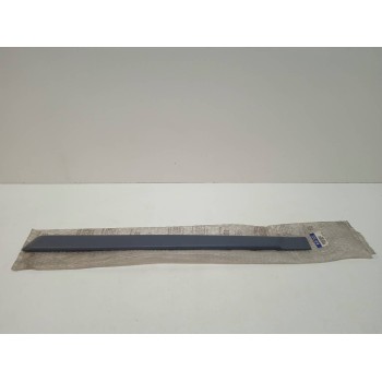 Recambio de moldura para fiat croma (194) referencia OEM IAM 735360445  
