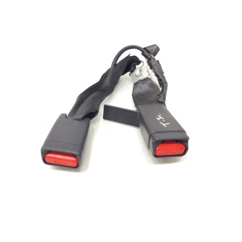 Recambio de enganche cinturon trasero izquierdo para toyota auris active referencia OEM IAM 308826010  