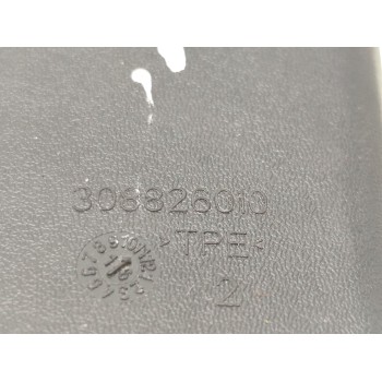 Recambio de enganche cinturon trasero izquierdo para toyota auris active referencia OEM IAM 308826010  