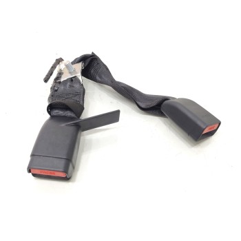 Recambio de enganche cinturon trasero izquierdo para toyota auris active referencia OEM IAM 308826010  