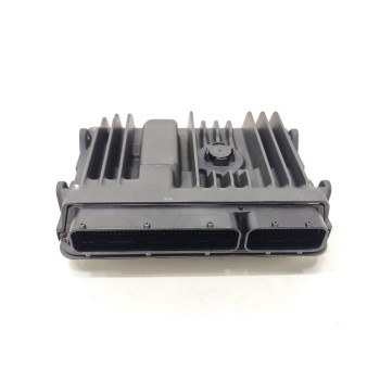 Recambio de centralita motor uce para toyota auris active referencia OEM IAM 896610ZU90  