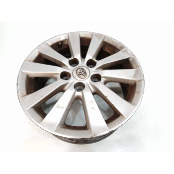 Recambio de llanta para toyota auris sol referencia OEM IAM 4261102790  