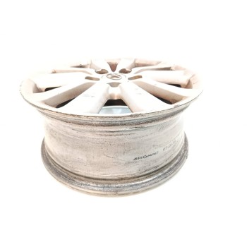 Recambio de llanta para toyota auris sol referencia OEM IAM 4261102790  