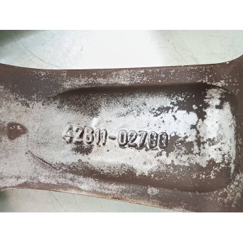 Recambio de llanta para toyota auris sol referencia OEM IAM 4261102790  