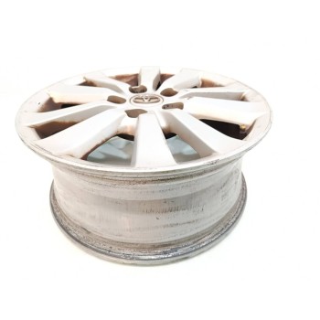 Recambio de llanta para toyota auris sol referencia OEM IAM 4261102790  