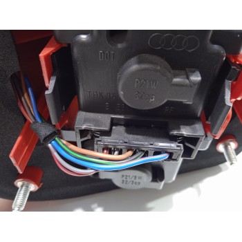 Recambio de piloto trasero derecho para audi a6 berlina (4b2) 2.5 v6 24v tdi referencia OEM IAM 4B5945096B  