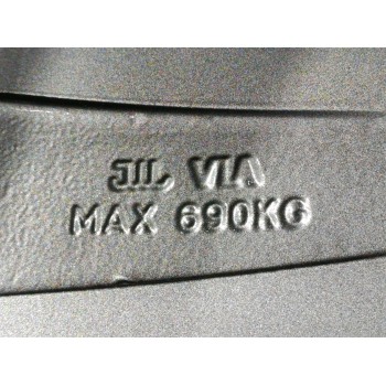 Recambio de juego llantas para audi a4 avant (8w5) básico referencia OEM IAM 690KG  