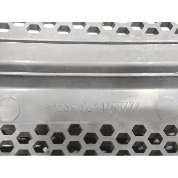 Recambio de rejilla delantera para peugeot partner (s2) combi pro referencia OEM IAM 9644758577  