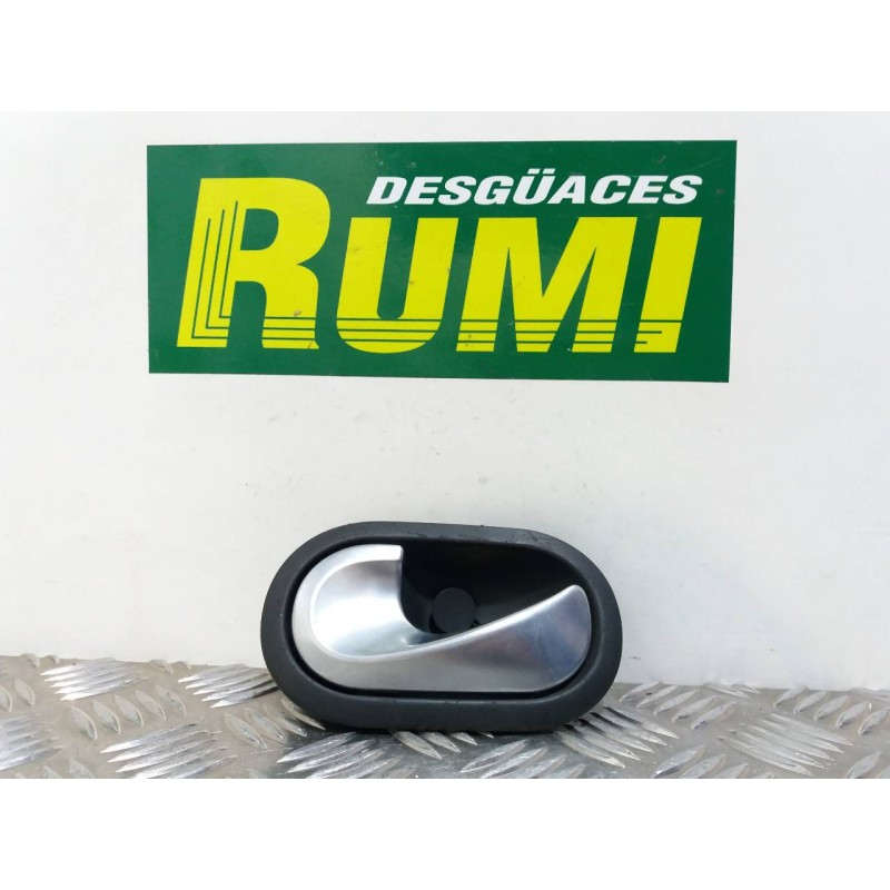 Recambio de maneta interior trasera izquierda para renault megane ii berlina 5p confort dynamique referencia OEM IAM   