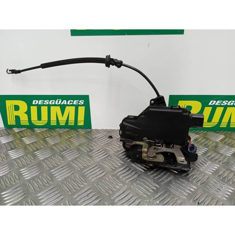 Recambio de cerradura puerta delantera derecha para volkswagen bora berlina (1j2) highline referencia OEM IAM AKS  