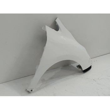 Recambio de aleta delantera derecha para toyota verso life referencia OEM IAM   