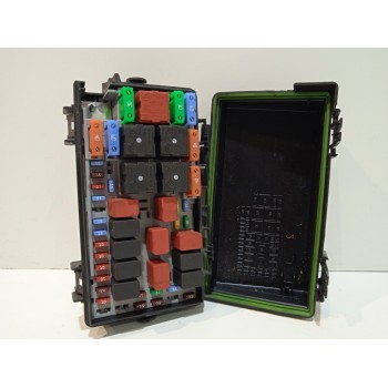 CAJA RELES / FUSIBLES 51775622 