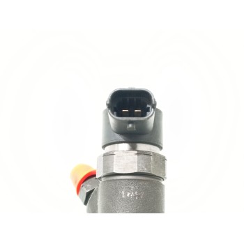 Recambio de inyector para volvo s60 berlina 2.4 d referencia OEM IAM 30750283  