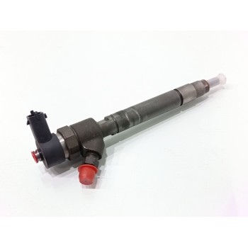 Recambio de inyector para volvo s60 berlina 2.4 d referencia OEM IAM 30750283  