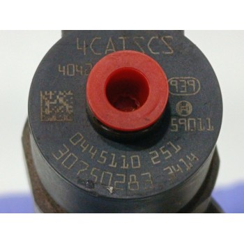 Recambio de inyector para volvo s60 berlina 2.4 d referencia OEM IAM 30750283  