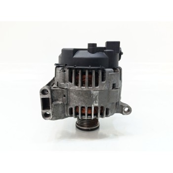 Recambio de alternador para mercedes-benz clase b (w245) 200 cdi (245.208) referencia OEM IAM A6401540402  