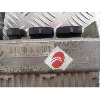 Recambio de centralita motor uce para renault laguna (b56) 2.2 dt rt referencia OEM IAM 7700106072  