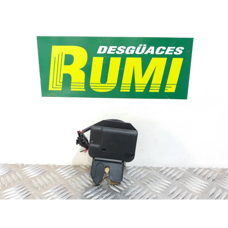 Recambio de cerradura maletero / porton para nissan primera berlina (p11) competence referencia OEM IAM   