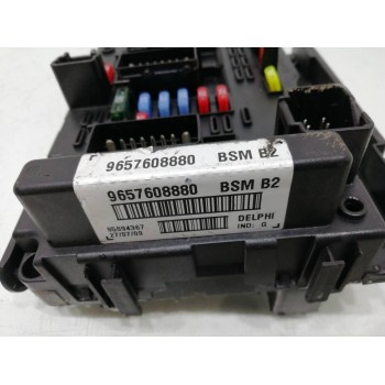 Recambio de caja reles / fusibles para citroën berlingo 1.6 hdi 75 sx familiar referencia OEM IAM 9657608880  