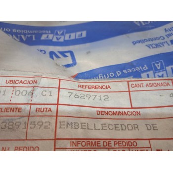 Recambio de tapacubos para fiat uno (146) referencia OEM IAM 7629712  