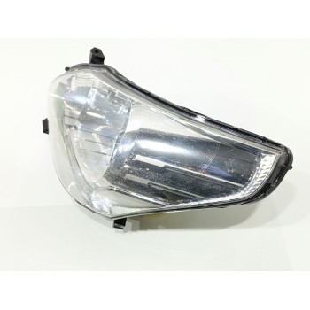 Recambio de faro izquierdo para toyota verso active referencia OEM IAM 811500F09000  