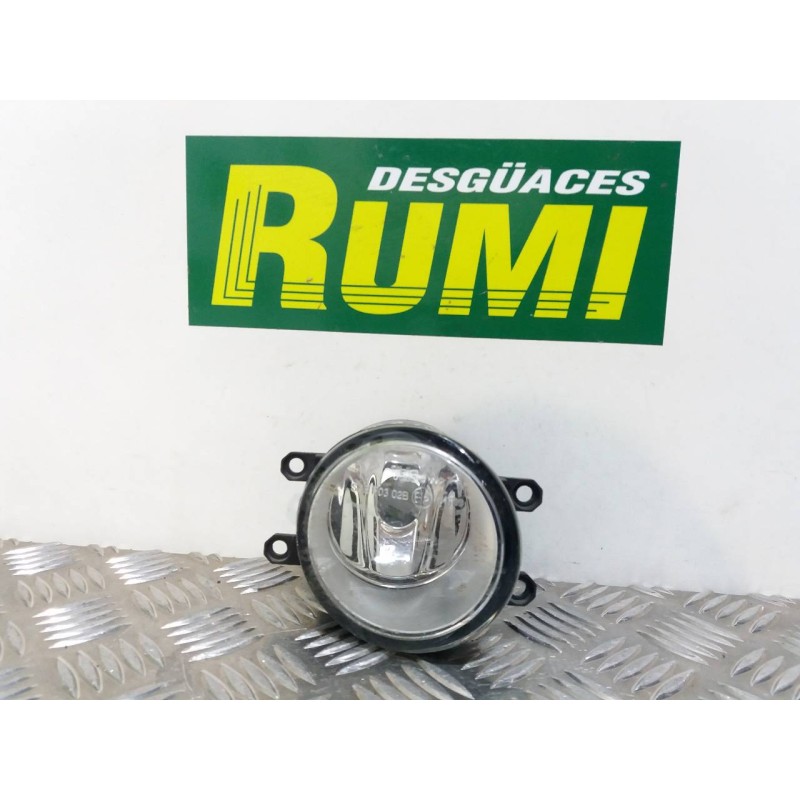 Recambio de faro antiniebla derecho para toyota auris básico referencia OEM IAM 89204022  
