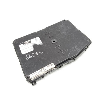 Recambio de caja reles / fusibles para renault scenic ii dynamique referencia OEM IAM 8200306437  