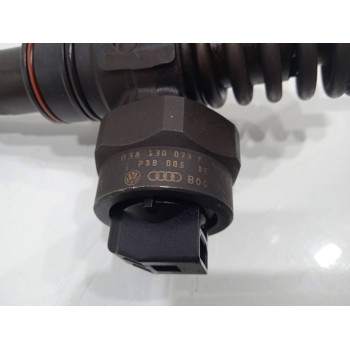 Recambio de inyector para volkswagen passat berlina (3b2) comfortline referencia OEM IAM 038130073F  