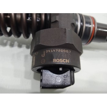 Recambio de inyector para volkswagen passat berlina (3b2) comfortline referencia OEM IAM 038130073F  