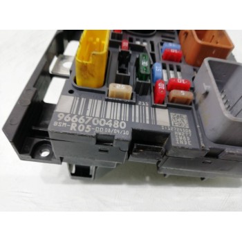 Recambio de caja reles / fusibles para citroën berlingo 1.6 hdi 92 multispace referencia OEM IAM 9666700480  
