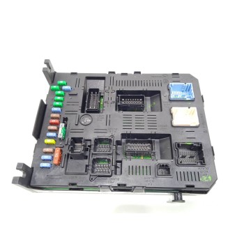 Recambio de caja reles / fusibles para peugeot 307 berlina (s2) x-line referencia OEM IAM 9660105980  