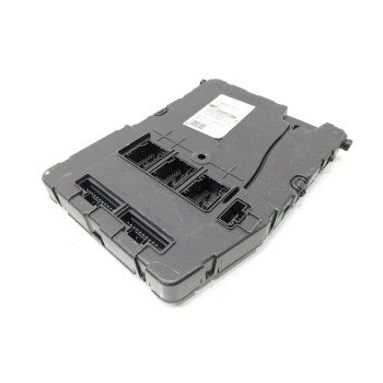 Recambio de caja reles / fusibles para renault megane ii berlina 5p authentique referencia OEM IAM 8200525384  