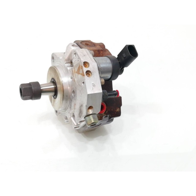 Recambio de bomba inyeccion para bmw serie 3 berlina (e90) 320d referencia OEM IAM 7788670  