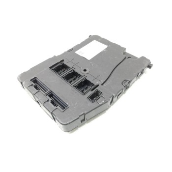 Recambio de caja reles / fusibles para renault megane ii berlina 3p confort authentique referencia OEM IAM 8200525384  