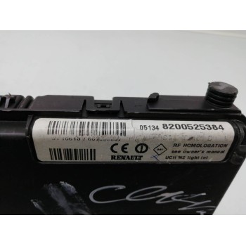 Recambio de caja reles / fusibles para renault scenic ii i- music referencia OEM IAM 8200525384  