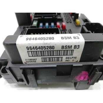 Recambio de caja reles / fusibles para citroën xsara berlina 1.6 16v chrono referencia OEM IAM 9646405280  