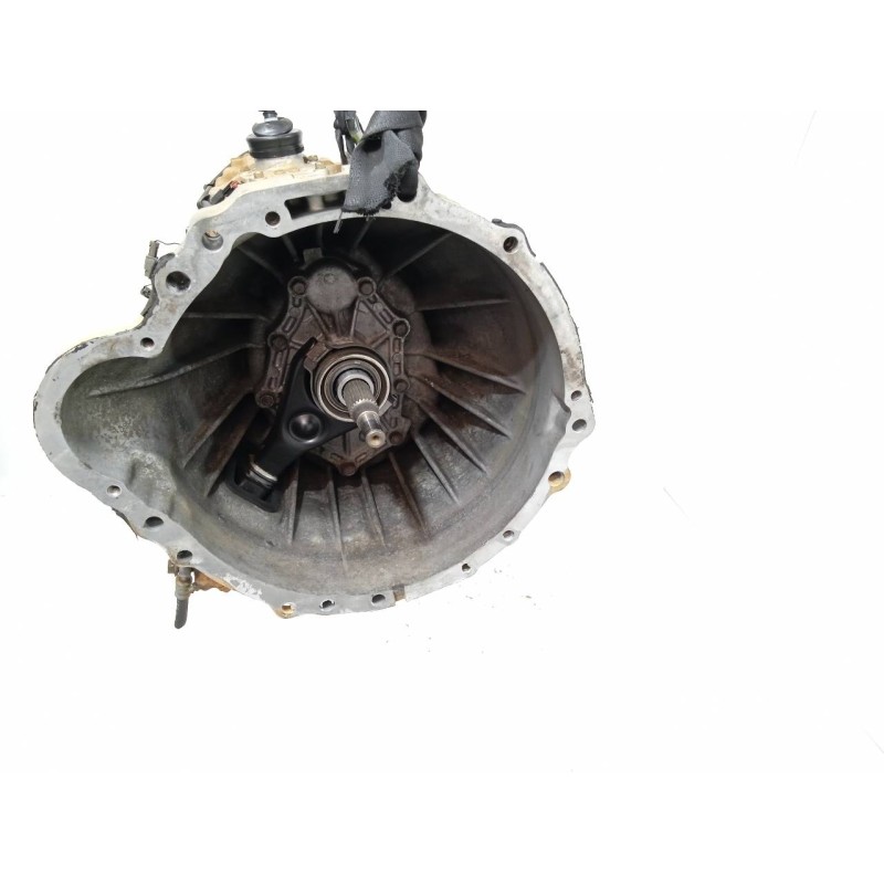 Recambio de caja cambios para nissan terrano/terrano.ii (r20) 2.7 turbodiesel referencia OEM IAM 33105  