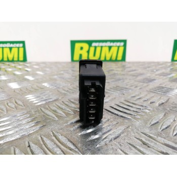 Recambio de mando elevalunas delantero izquierdo para renault 19 hatchback (b/c53) tde limited referencia OEM IAM   