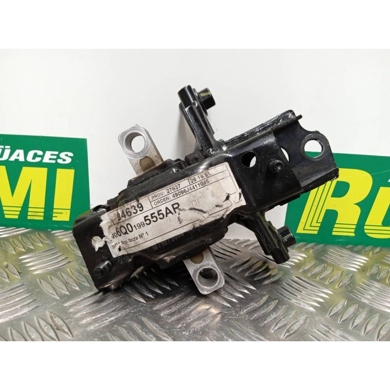 Recambio de soporte motor izquierdo para seat ibiza (6j5) copa referencia OEM IAM 6Q0199555AR  